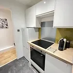 Stunning Refurbished Main Door Marchmont Edinburgh