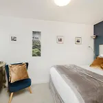 Appartement Joivy Stylish 3 Bed, 3 Bath Flat With Balcony In Old Town
