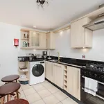 Appartement Joivy Stylish 3 Bed, 3 Bath Flat With Balcony In Old Town Édimbourg