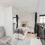Joivy Stylish 3 Bed, 3 Bath Flat With Balcony In Old Town Appartement Édimbourg