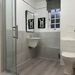 Causewayside Free Parking Apartment Edinburgh