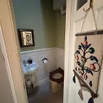 Stunning 2-bedroom Georgian Flat, Centre *