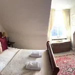 Stunning 2-bedroom Georgian Flat, Centre