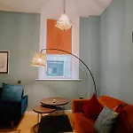 89 The Merchants- Chic By The House Of Danu 4* Edinburgh