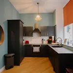 89 The Merchants- Chic By The House Of Danu Apart Otel Edinburgh