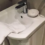Joivy Warm & Welcoming Flat Near Castle شقة إدنبرة