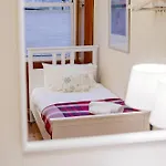 Beautiful Spacious Ground Floor Newington Flat شقة