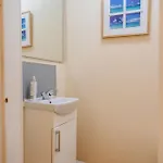 Beautiful Spacious Ground Floor Newington Flat * إدنبرة