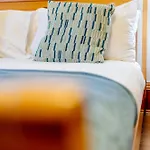Beautiful Spacious Ground Floor Newington Flat شقة