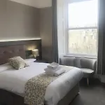 Konukevi Arrandale 3*