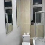 Apartman Entire Victorian House 2br - 4 Guests