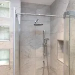 Deluxe 3-bedroom On Princes Street Overlooking Castle * Edimburgo