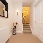 Deluxe 3-bedroom On Princes Street Overlooking Castle Apartamento