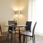 דירה 1 Bedrooms Flat In Haymarket, Heart Of Flat Sleeps 4 , *