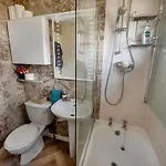 Дом отдыха Beautiful Attractive House Free Parking Near Airport *