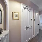 3 Bedroom - Historic Old Town Apartment