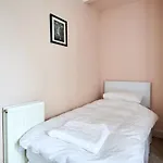 Apartment 3 Bedroom - Historic Old Town Edinburgh