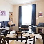 Spacious Luxe 2-bed Near The Centre - Flat 6, Elgin House