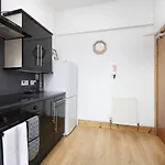 Joivy 3 Bed Flat In Old Town, Close To Grassmarket شقة