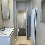 Entire Victorian House 2br - 4 Guests