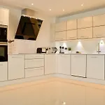 Apartament Luxurious - Sleeps 6 *