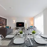 Apartament Luxurious - Sleeps 6
