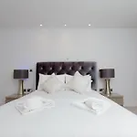 Apartament Luxurious - Sleeps 6 *