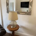 Immaculate One Bedroom Flat In The Centre 公寓