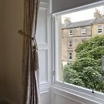 Immaculate One Bedroom Flat In The Centre 爱丁堡