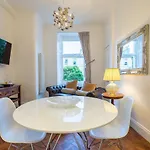Immaculate One Bedroom Flat In The Centre 公寓 爱丁堡