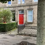 Immaculate One Bedroom Flat In The Centre * 爱丁堡