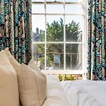 Stunning Flat, New Town, - Perfect Location Apartmán
