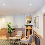 Grove House Hotel