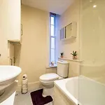 Morrison Apartment *