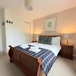 Cosy & 2 Bedrooms Apartment