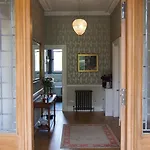 Victorian With Car Parking In Driveway, Murrayfield