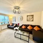Torwood Townhouse - Superfast Wifi, Contractor Friendly With Free Parking Prázdninový dům