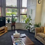Entire Victorian House 2br - 4 Guests *