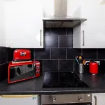 Central Edinburgh Apartment By The Castle אדינבורו