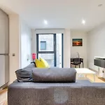 Lovely 1-bedroom Unit Near Castle Apartamento