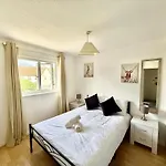Vakantiehuis Kings Luxury - Free Parking And Fast Broadband Edinburgh