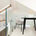 Argyl - The Foundry, A Bright One Bedroom House With Balcony Эдинбург