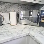 Ferienhaus Dynastays- Stylish Seaside Home- Dog Friendly, Garden&parking