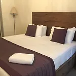 Hotel apartamentowy Cairn &