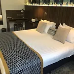 Hotel apartamentowy Cairn & Edynburg