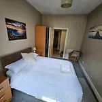 Charming 2bd Flat 10 Minutes To Castle Édimbourg