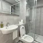 Armadillo Guest House- Adults Only