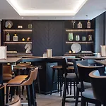 Hill Place Hotell 4*