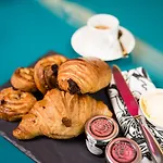 Radisson Collection Hotel, Royal Mile 5*