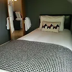 Townhouse 3* Edinburgh